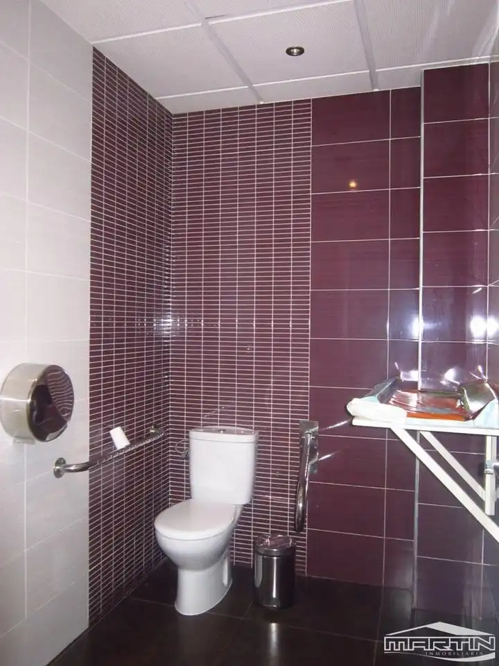 Baño de Local en venta en Lucena