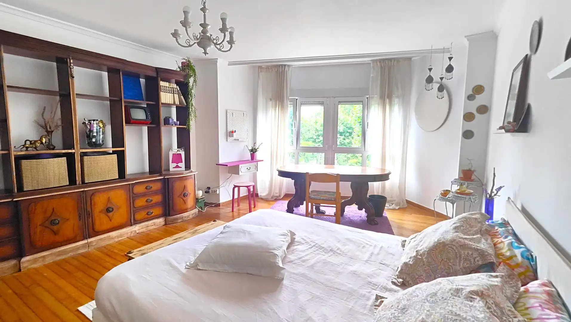 Habitación de Piso en venta en Santiago de Compostela  con Trastero y Amueblado