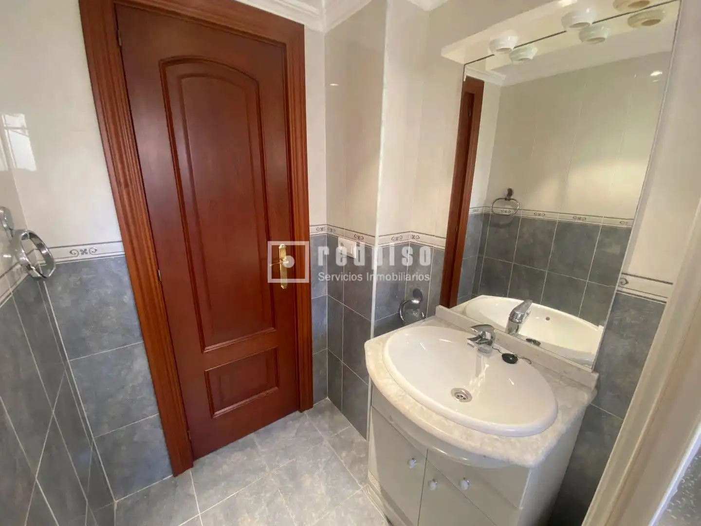 Bathroom of Flat for sale in Málaga  with Air Conditioner, Heating and Terrace