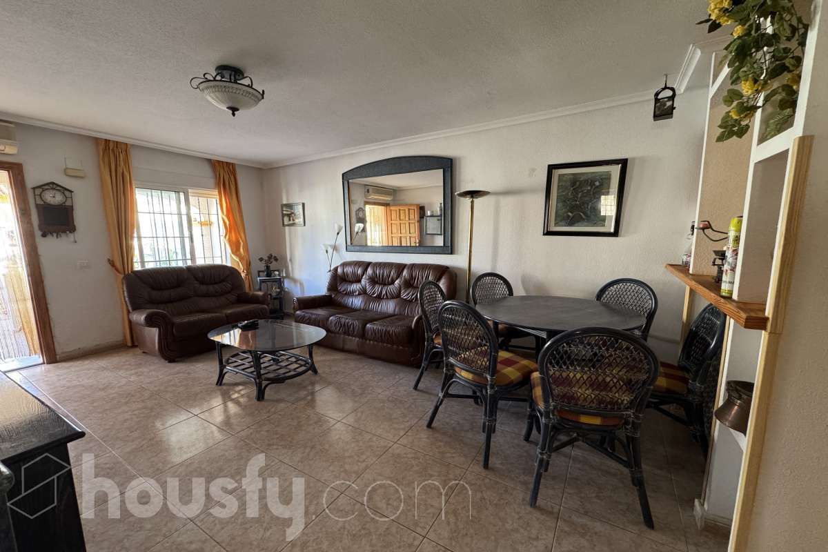 Sala de estar de Casa o chalet de alquiler en Torrevieja con Aire acondicionado, Trastero y Amueblado