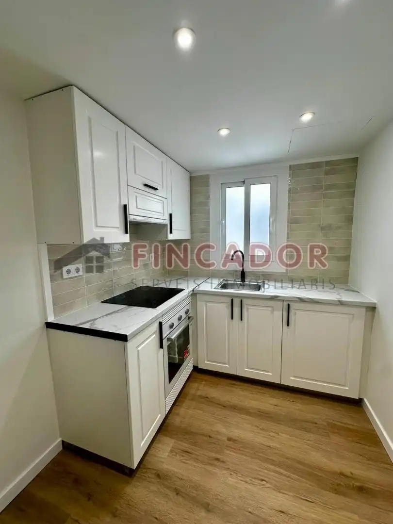 Flat with terrace for sale in Avinguda del Parc, imagen 6