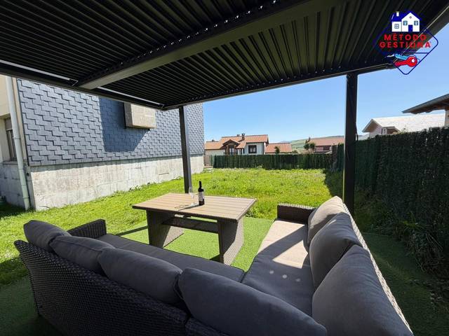 Casa adosada en Venta en Suances