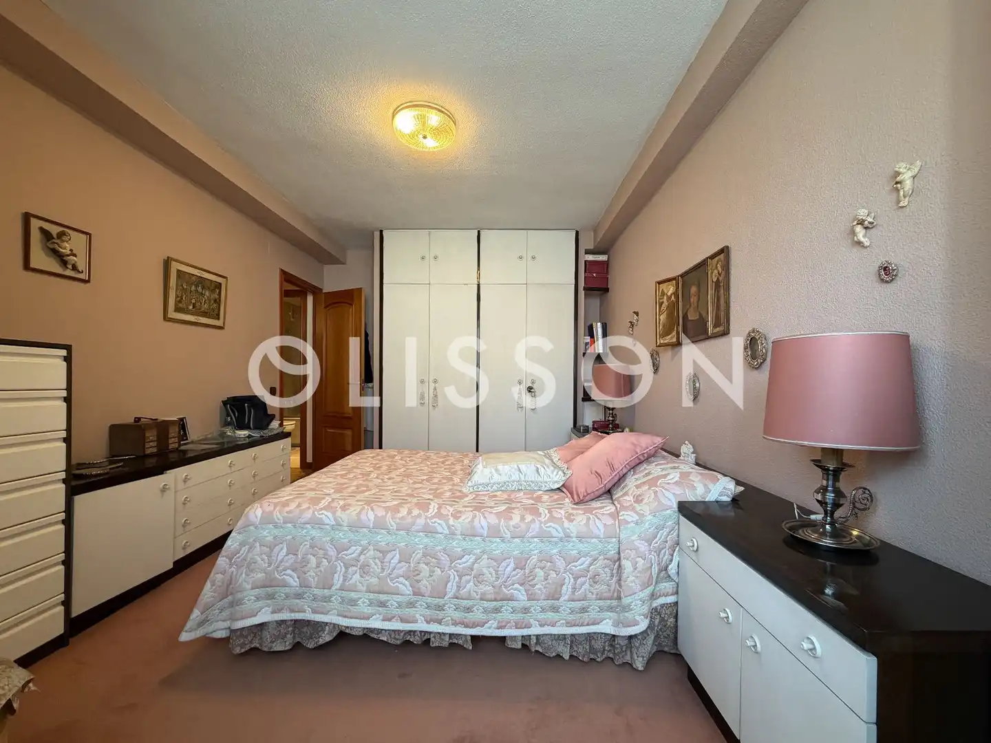 Habitación de Piso en venta en Madrid con Trastero