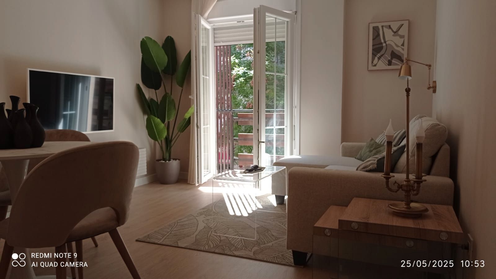 Living room of Flat for sale in  Zaragoza Capital  with Heating, Parquet flooring and Terrace