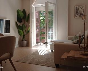 Living room of Flat for sale in  Zaragoza Capital  with Heating, Parquet flooring and Terrace