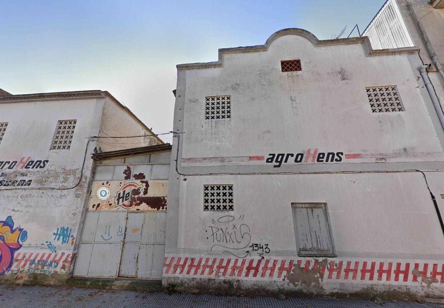 Vista exterior de Edifici en venda en Bescanó