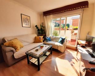 Sala d'estar de Àtic en venda en Sant Boi de Llobregat amb Aire condicionat, Calefacció i Terrassa