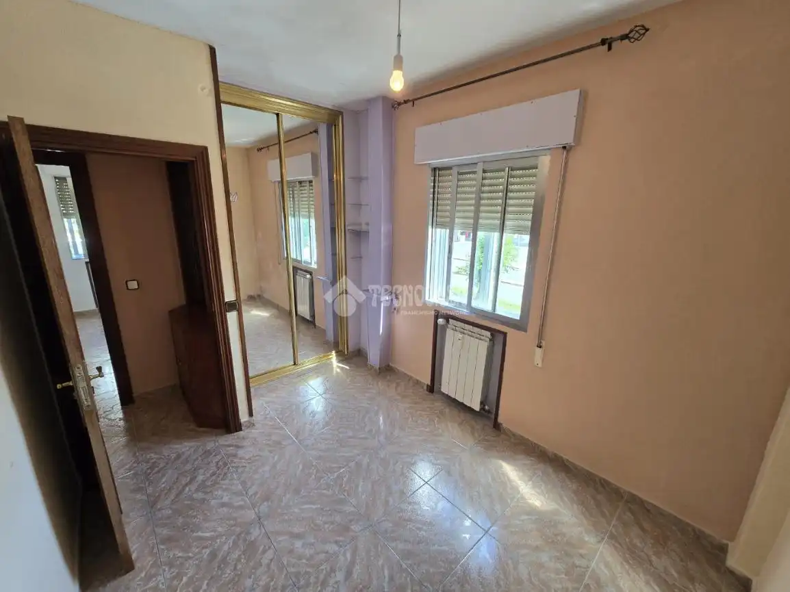 Habitación de Piso en venta en Madrid con Calefacción y Parquet