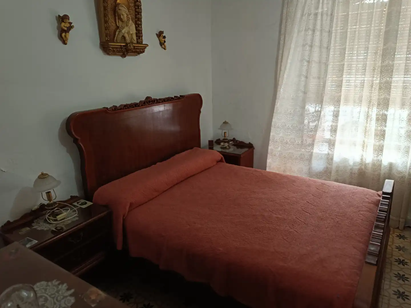 Schlafzimmer von Haus oder Chalet zum Verkauf in Brenes mit Klimaanlage, Möbliert und Balkon