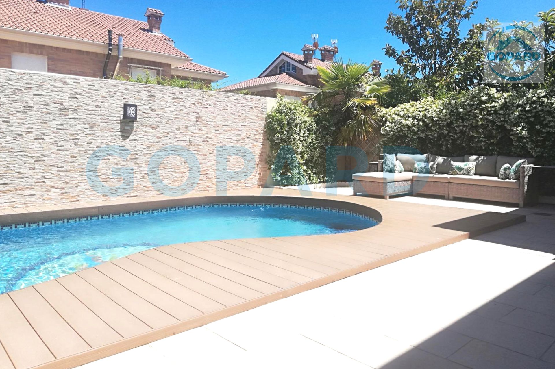 Piscina de Casa o xalet de lloguer en Villanueva de la Cañada amb Aire condicionat, Calefacció i Jardí privat