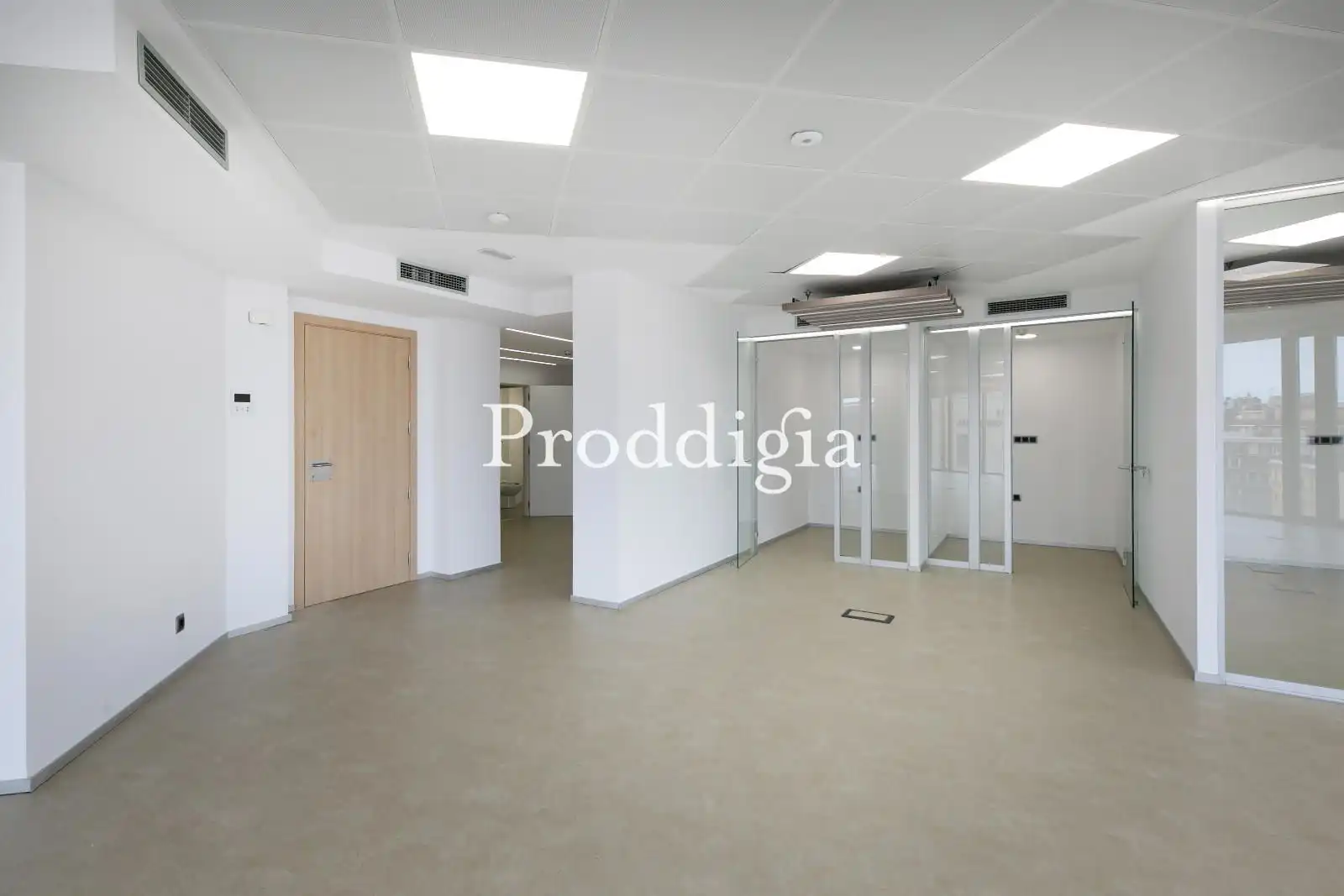 Oficina de alquiler en Barcelona con Aire acondicionado, Calefacción y Terraza