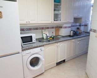 Kitchen of Flat for sale in  Sevilla Capital  with Air Conditioner and Furnished