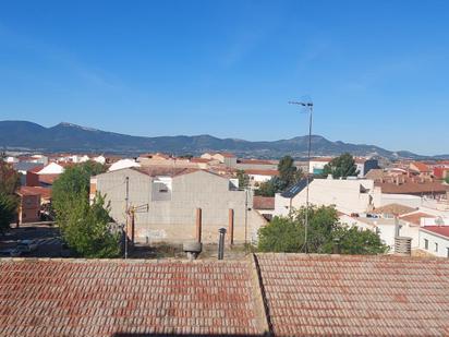 Vista exterior de Pis en venda en Ibi amb Terrassa i Balcó