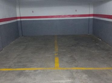 Einzelparkplatz zum Verkauf in Sur