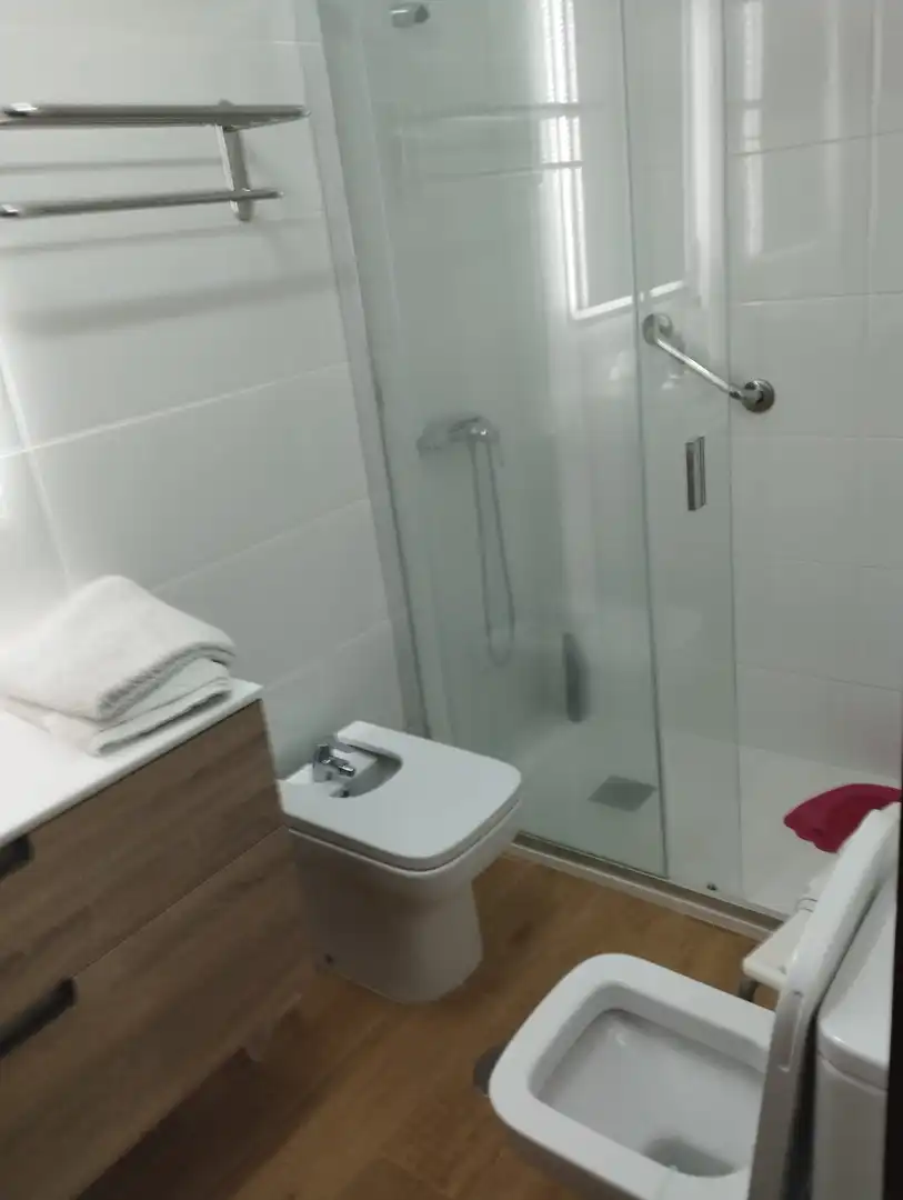 Bany de Pis en venda en Torrevieja amb Terrassa, Moblat i Forn