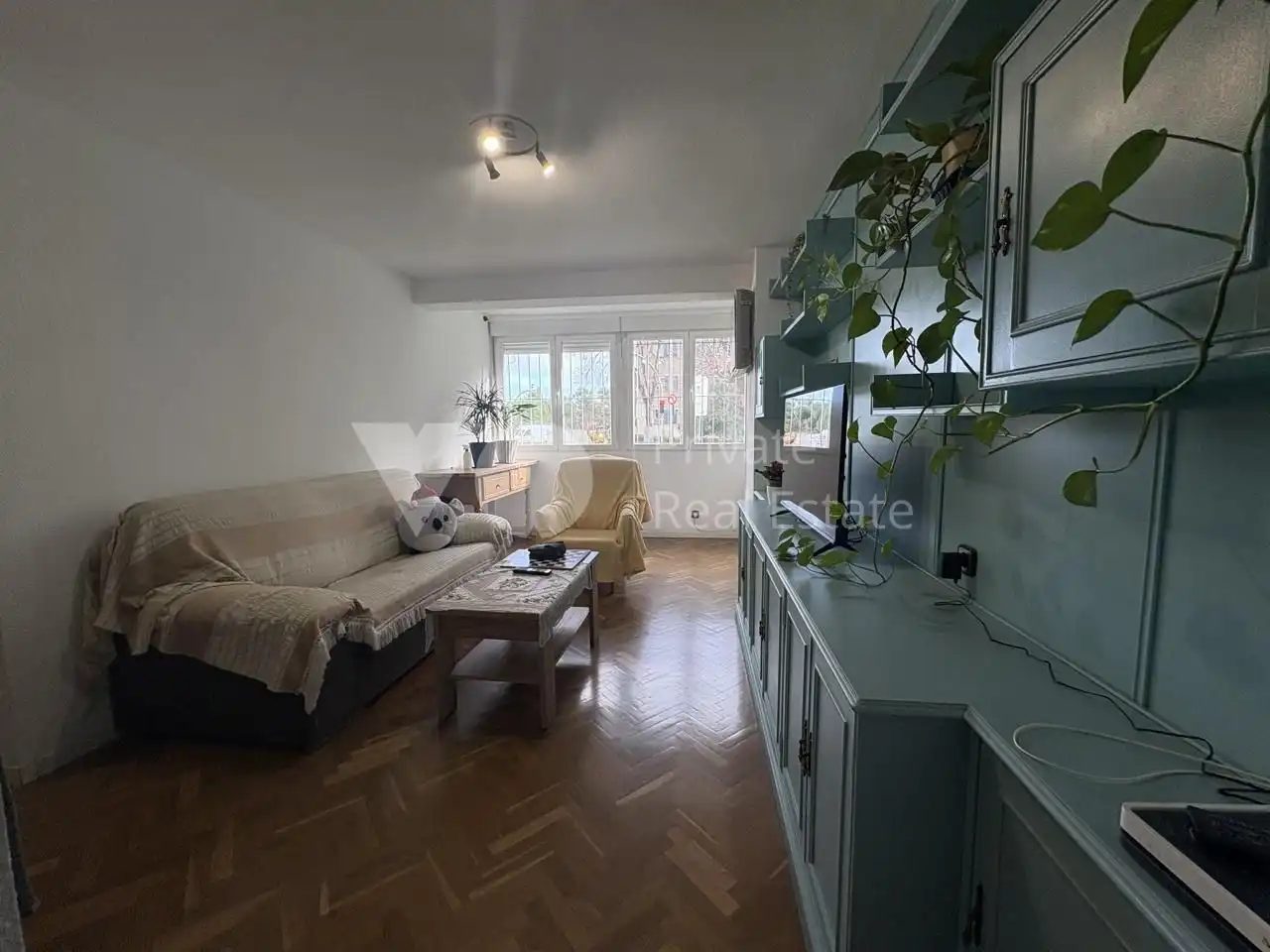 Living room of Ground floor for sale in Madrid  with Air Conditioner, Heating and Parquet flooring
