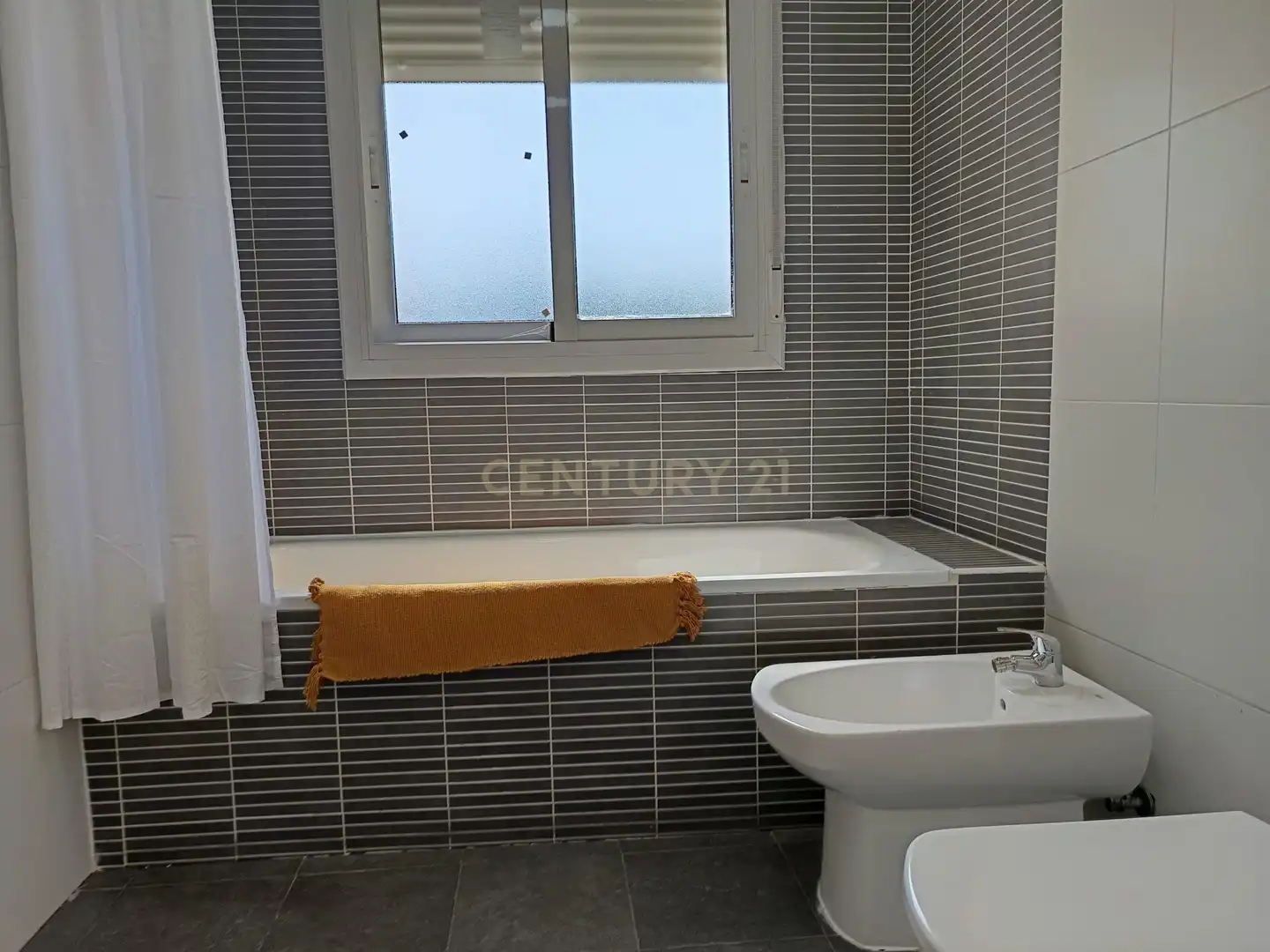 Bathroom of Houses for sale in Calpe / Calp  with Private garden and Community pool