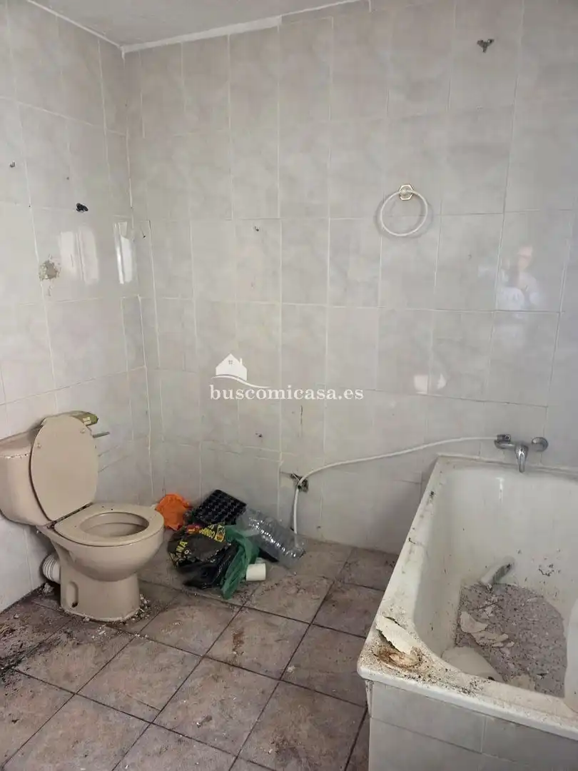 Bany de Casa adosada en venda en Jaén amb Traster