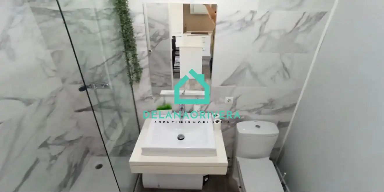Badezimmer von Maisonette zur Miete in Camarma de Esteruelas mit Klimaanlage, Heizung und Terrasse