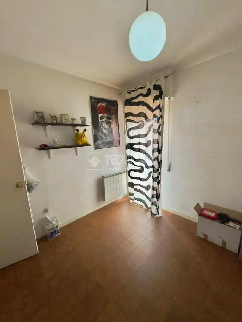 Bedroom of Flat for sale in Madrid
