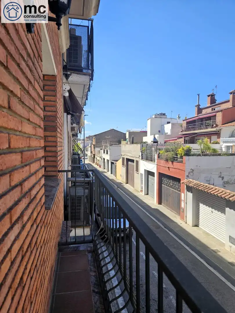 Vista exterior de Piso en venta en Les Franqueses del Vallès con Aire acondicionado, Calefacción y Balcón