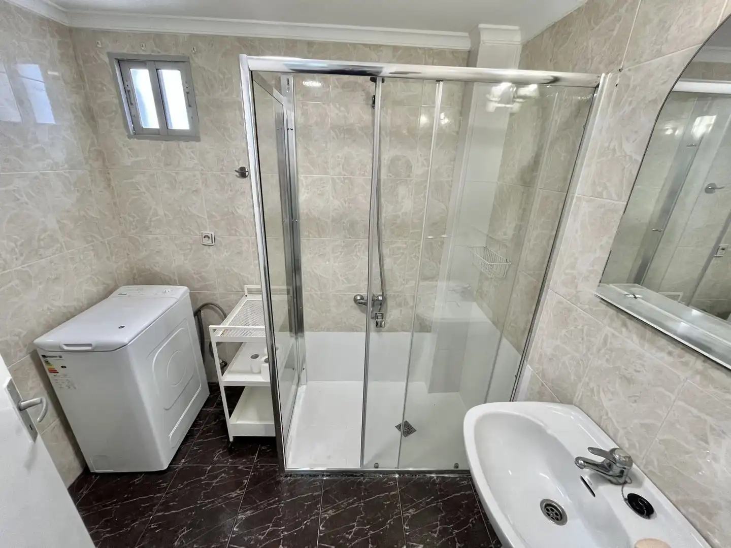 Baño de Apartamento de alquiler en San Bartolomé de Tirajana con Terraza, Amueblado y Piscina comunitaria