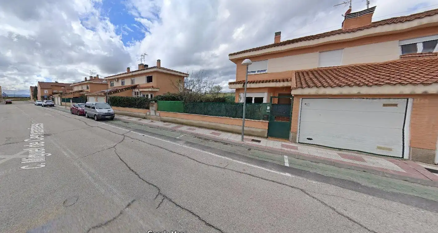 Vista exterior de Casa adosada en venda en Fontanar