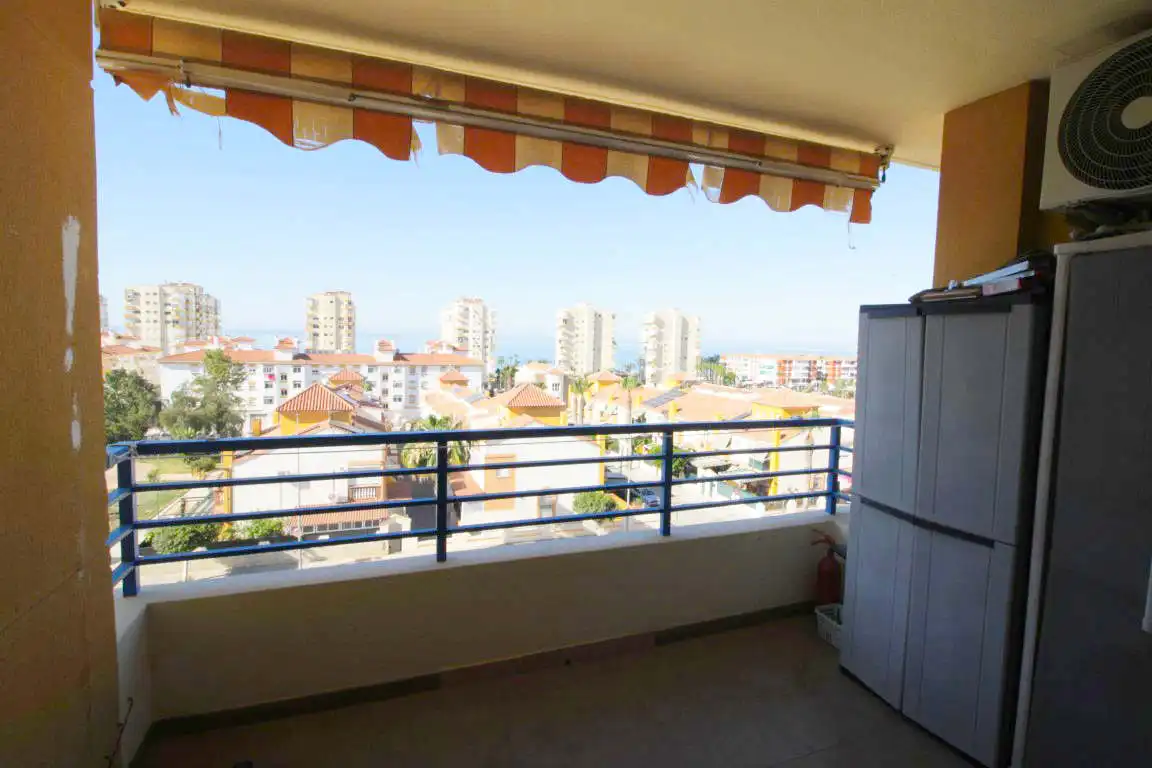 Habitación de Piso en venta en Vélez-Málaga con Terraza y Piscina comunitaria