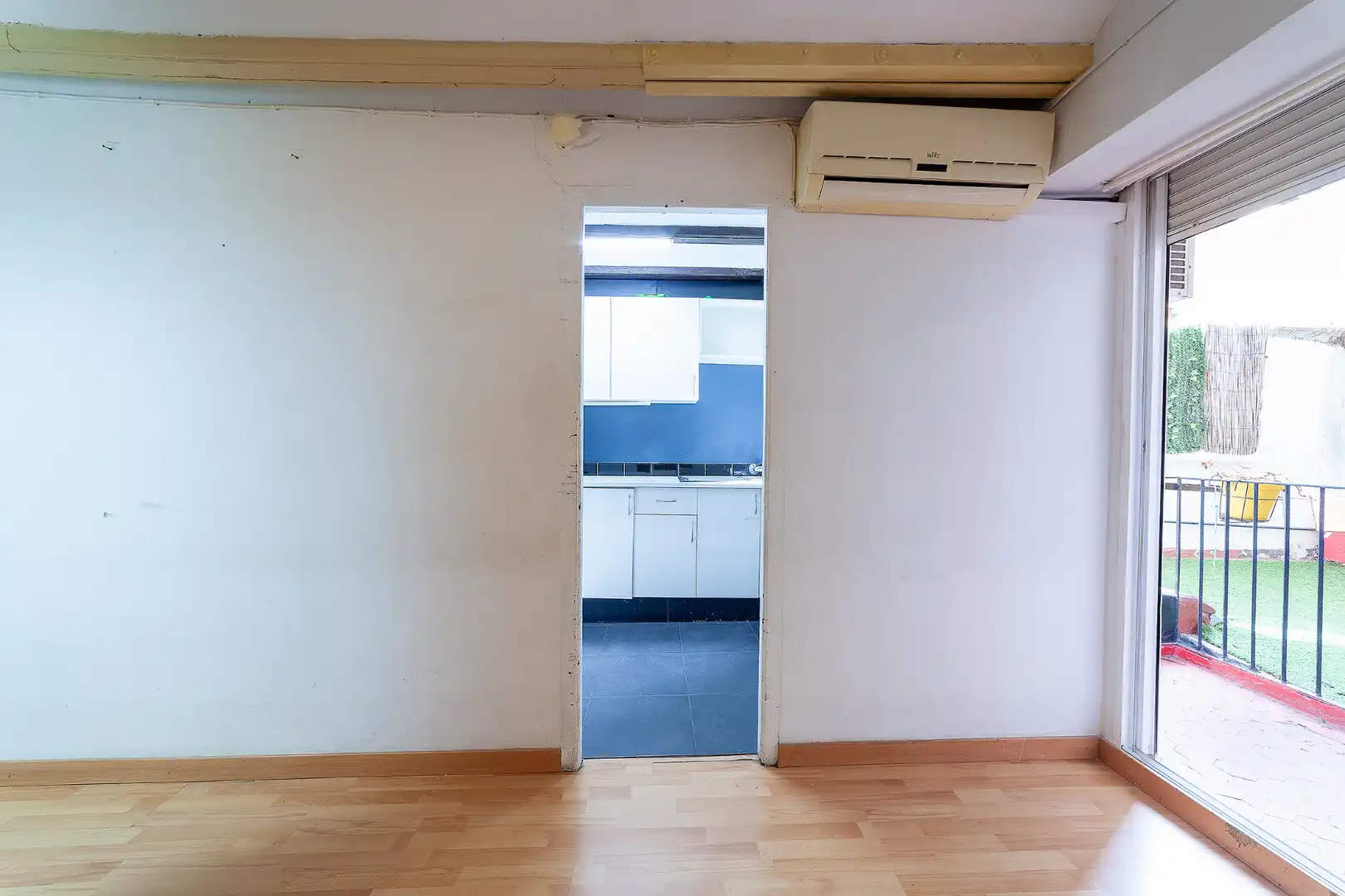 Habitación de Piso en venta en Valencia con Aire acondicionado, Terraza y Amueblado