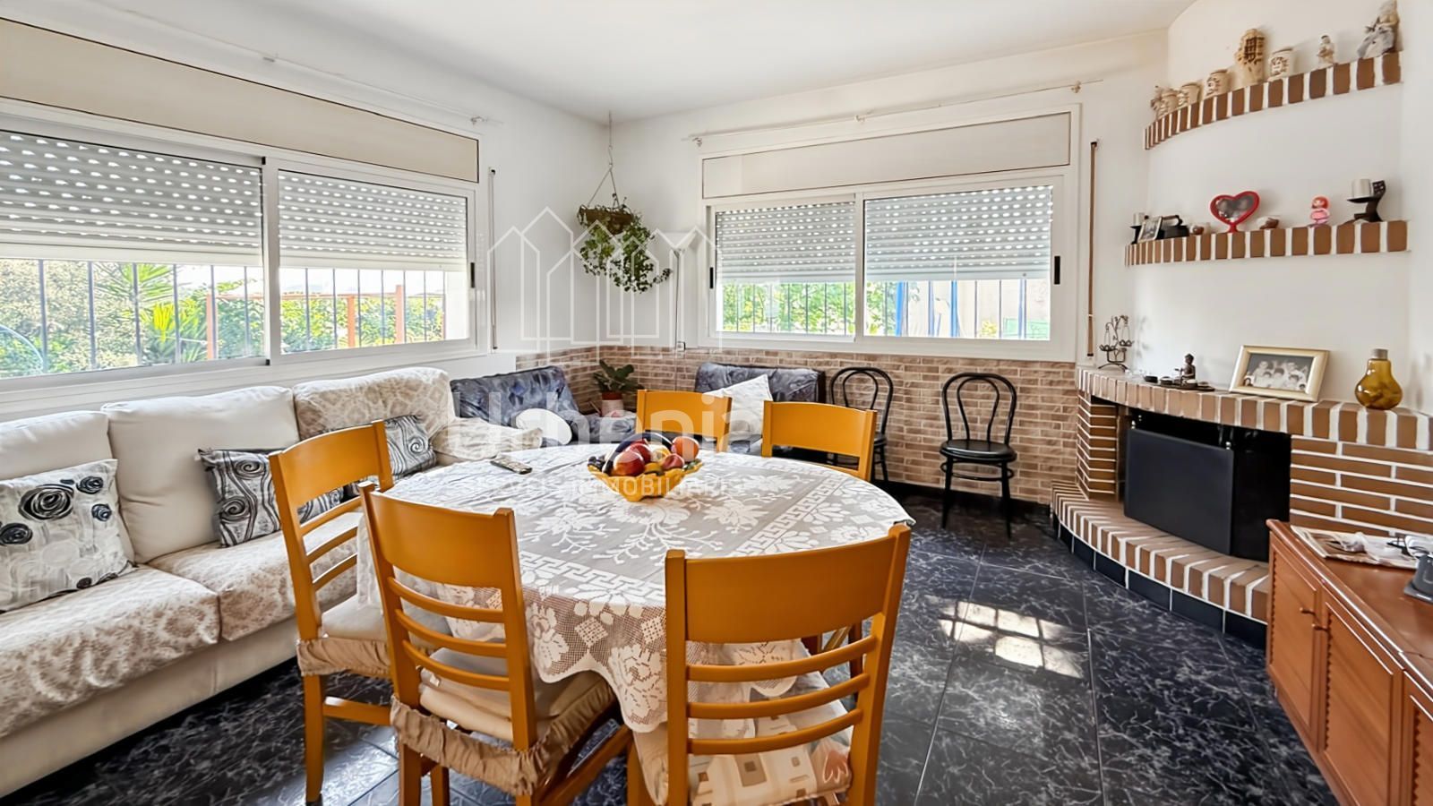 Menjador de Casa o xalet en venda en Tordera amb Moblat