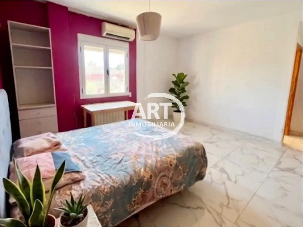Dormitori de Casa o xalet en venda en L'Eliana amb Aire condicionat, Calefacció i Jardí privat