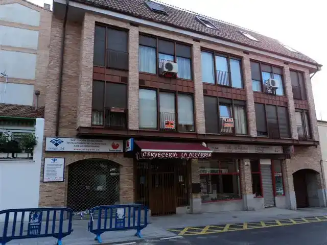 Außenansicht von Wohnung zur Miete in Pozuelo de Alarcón mit Privatgarten, Parkett und Balkon