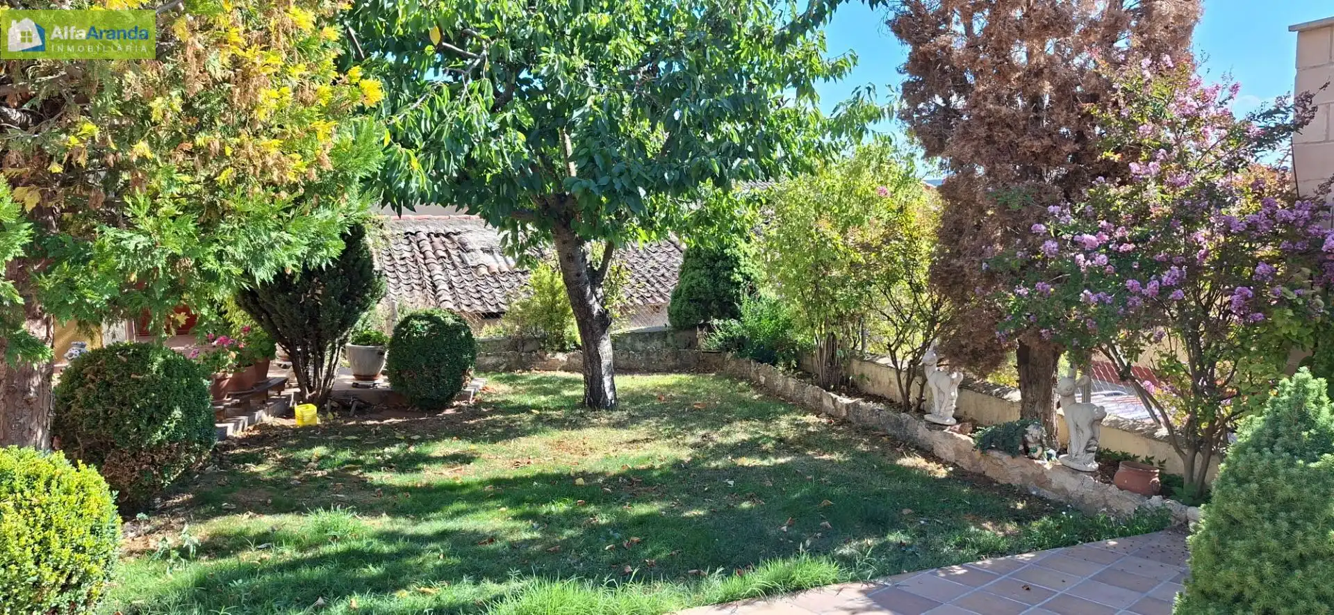 Jardí de Casa o xalet en venda en Fuentenebro amb Calefacció, Jardí privat i Traster