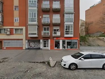 Piso con ascensor en venta en Usera