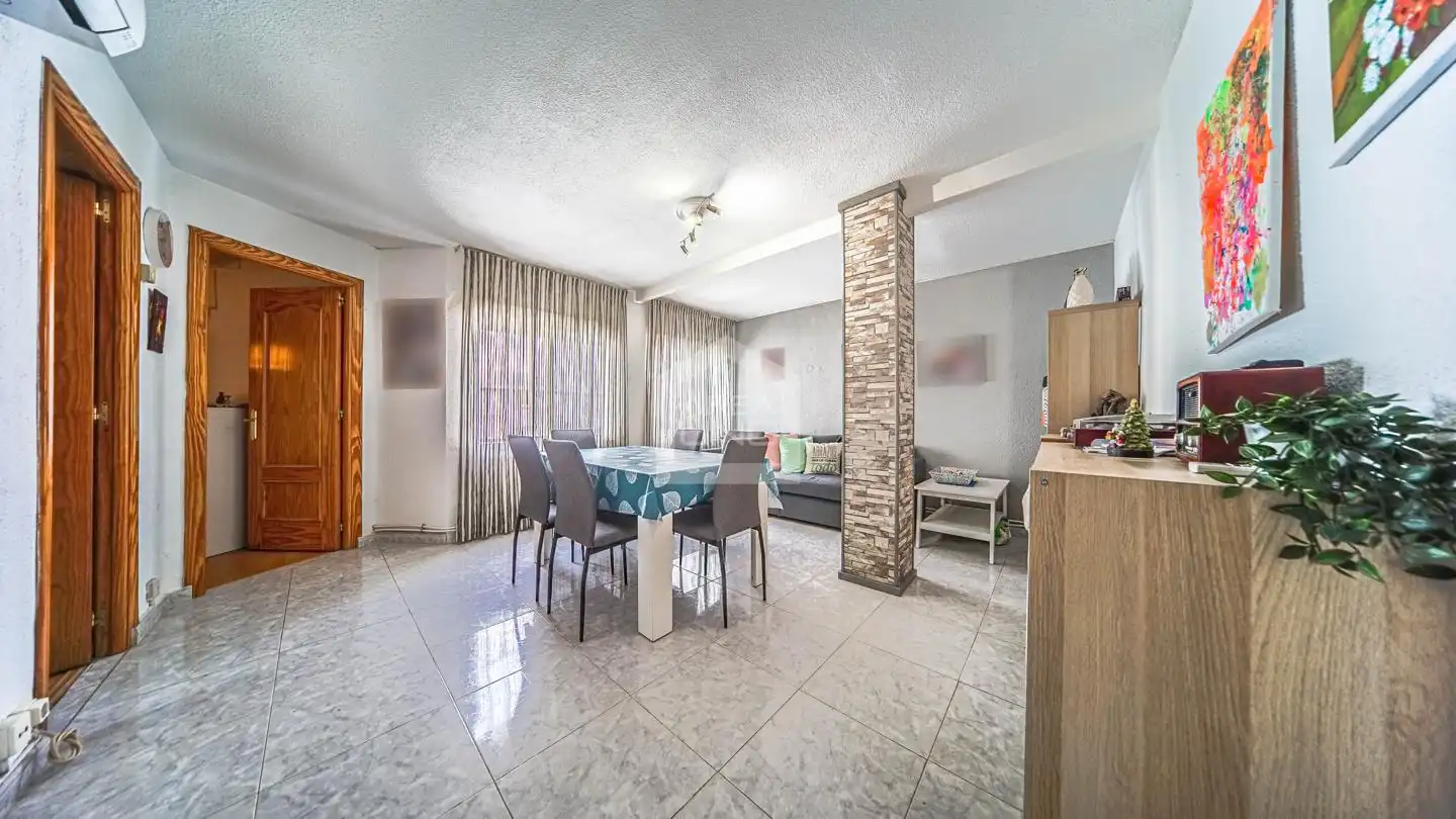 Piso en venta en Alcalá de Henares con Aire acondicionado, Calefacción y Terraza