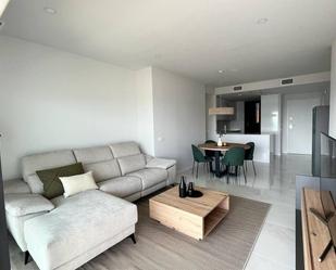 Sala d'estar de Apartament de lloguer en Benidorm amb Aire condicionat, Terrassa i Piscina comunitària