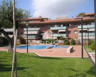 Exterior view of Flat to rent in Sant Cugat del Vallès  with Heating, Private garden and Terrace