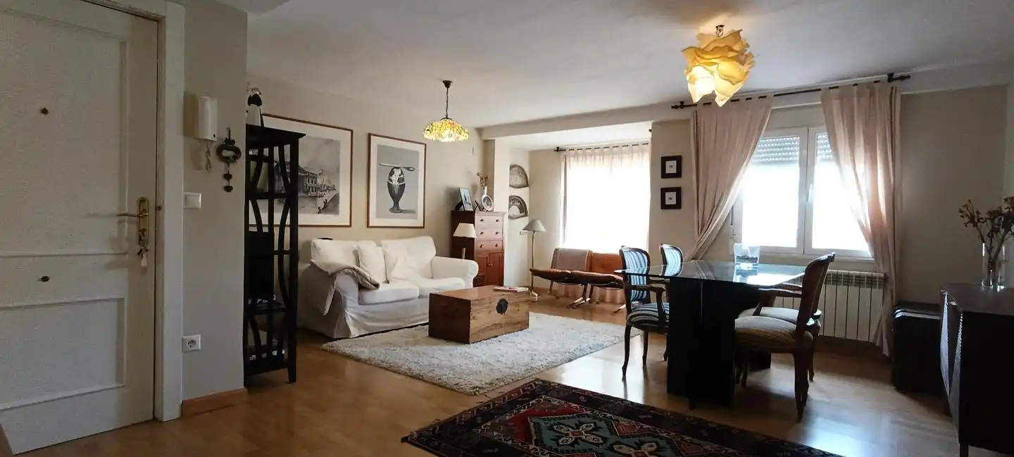 Living room of Flat for sale in León Capital   with Heating, Parquet flooring and Terrace