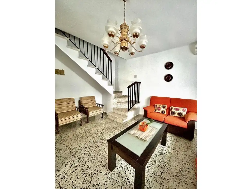 Sala d'estar de Casa o xalet en venda en Vélez-Málaga amb Aire condicionat i Terrassa