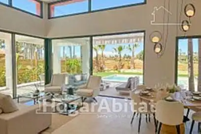 Sala d'estar de Casa o xalet en venda en Cuevas del Almanzora amb Aire condicionat, Jardí privat i Terrassa