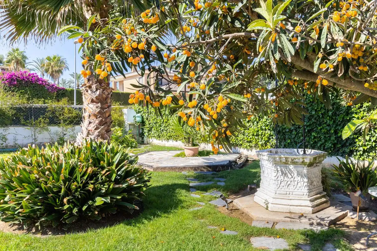 Jardí de Casa o xalet en venda en L'Eliana amb Aire condicionat, Calefacció i Piscina
