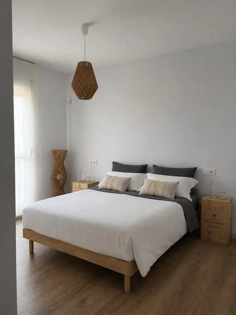 Habitación de Ático en venta en Almería con Aire acondicionado, Calefacción y Jardín privado