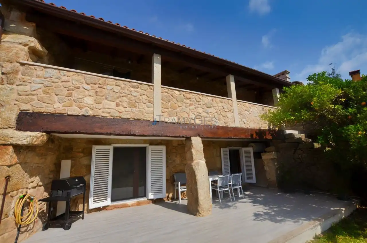 Vista exterior de Casa o xalet en venda en O Rosal   amb Calefacció, Jardí privat i Terrassa