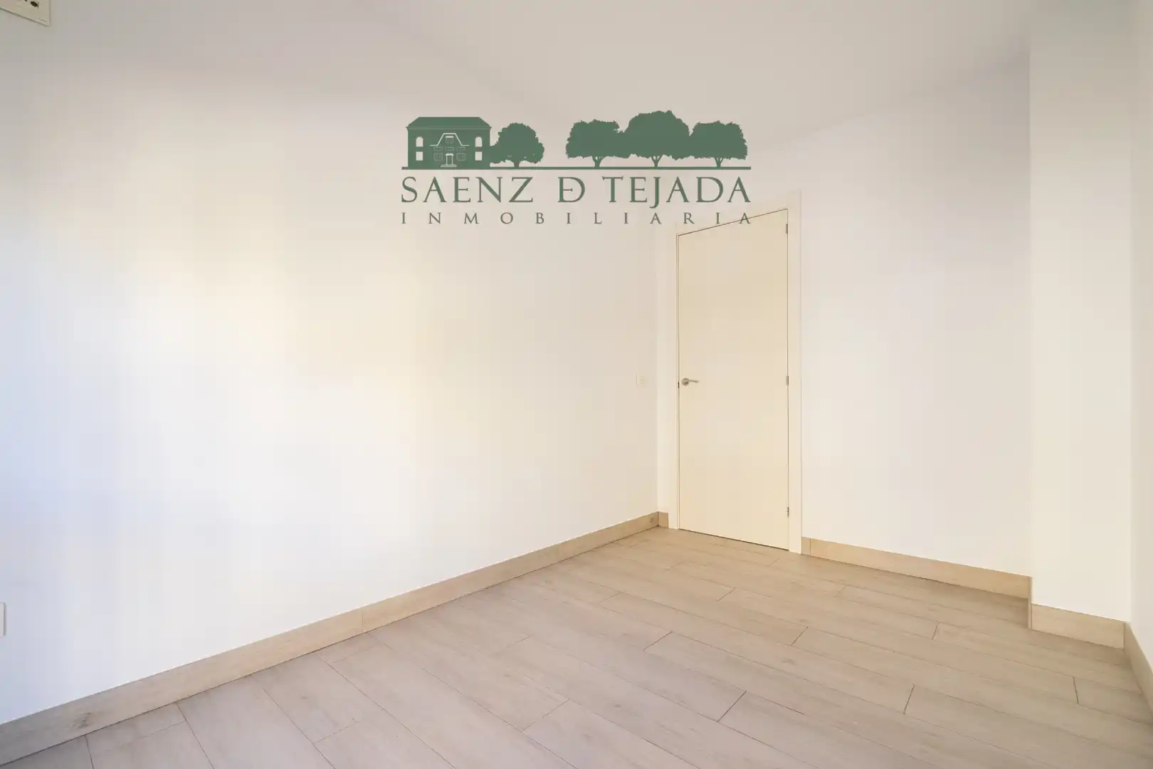 Flat with lift to rent in Calle Luis Montoto 21, imagen 19