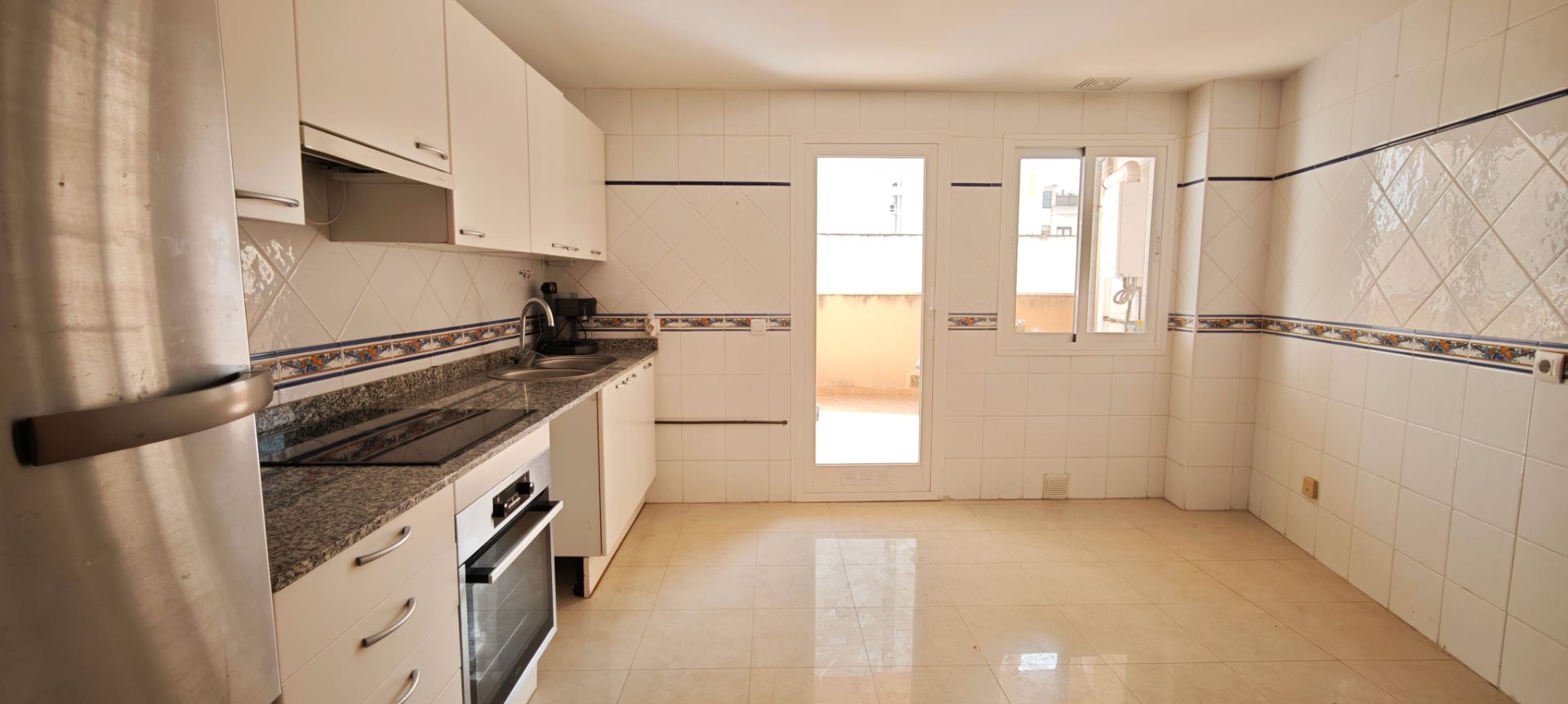 Cocina de Piso de alquiler en  Palma de Mallorca con Aire acondicionado, Calefacción y Horno