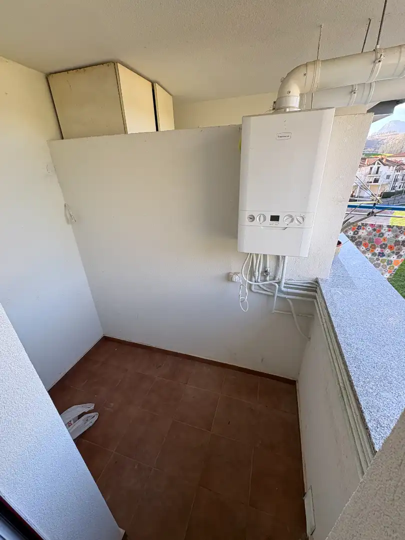 Piso en venta en Zaldibar con Calefacción, Amueblado y Horno