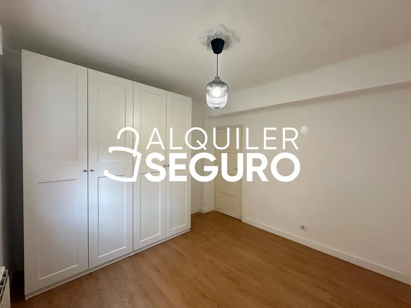 Schlafzimmer von Wohnung zur Miete in Madrid mit Heizung und Terrasse