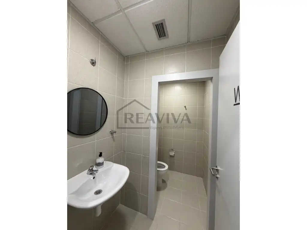 Baño de Local de alquiler en La Seu d'Urgell