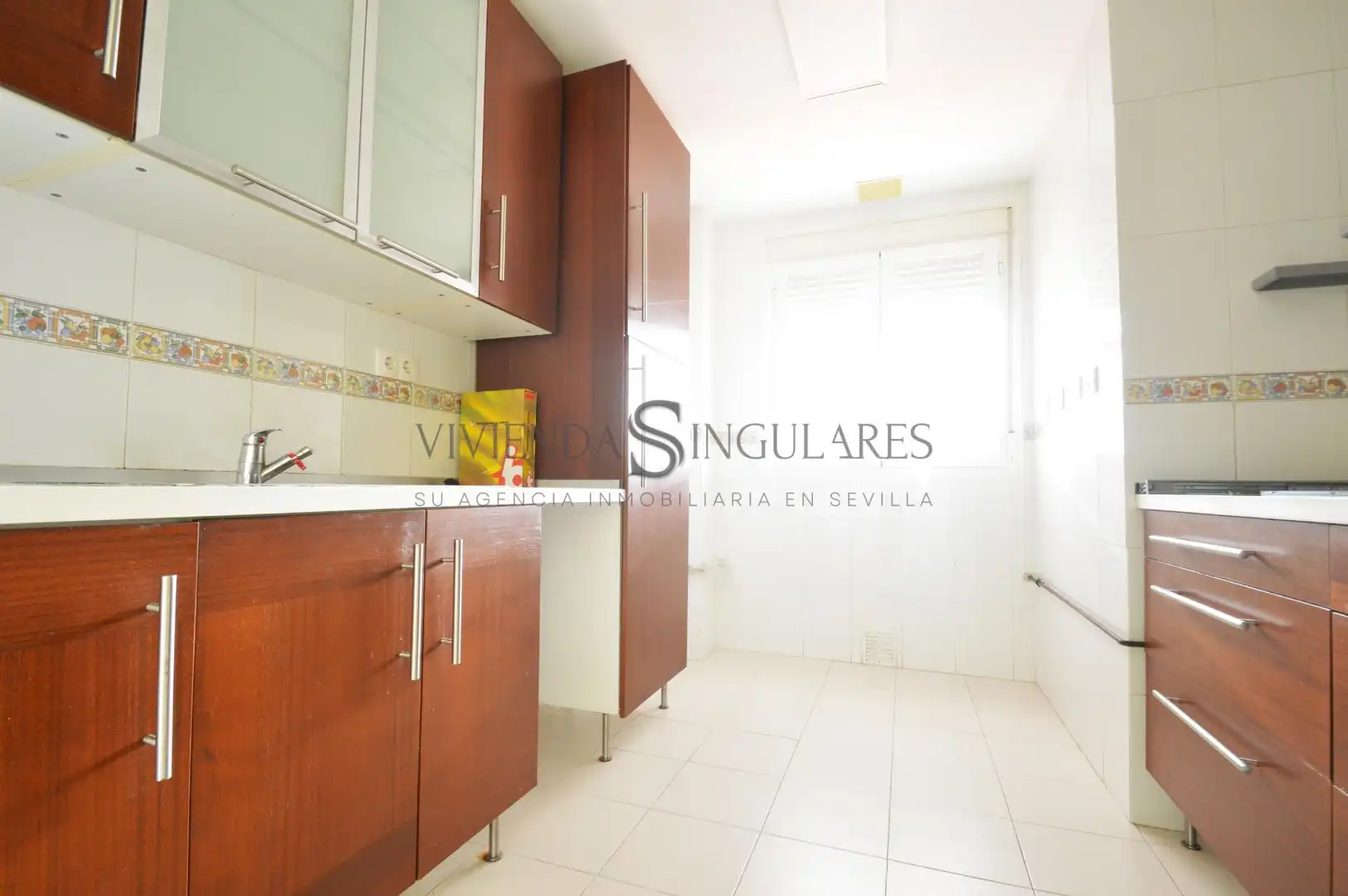 Kitchen of Flat for sale in Sevilla  with Air Conditioner, Heating and Private garden