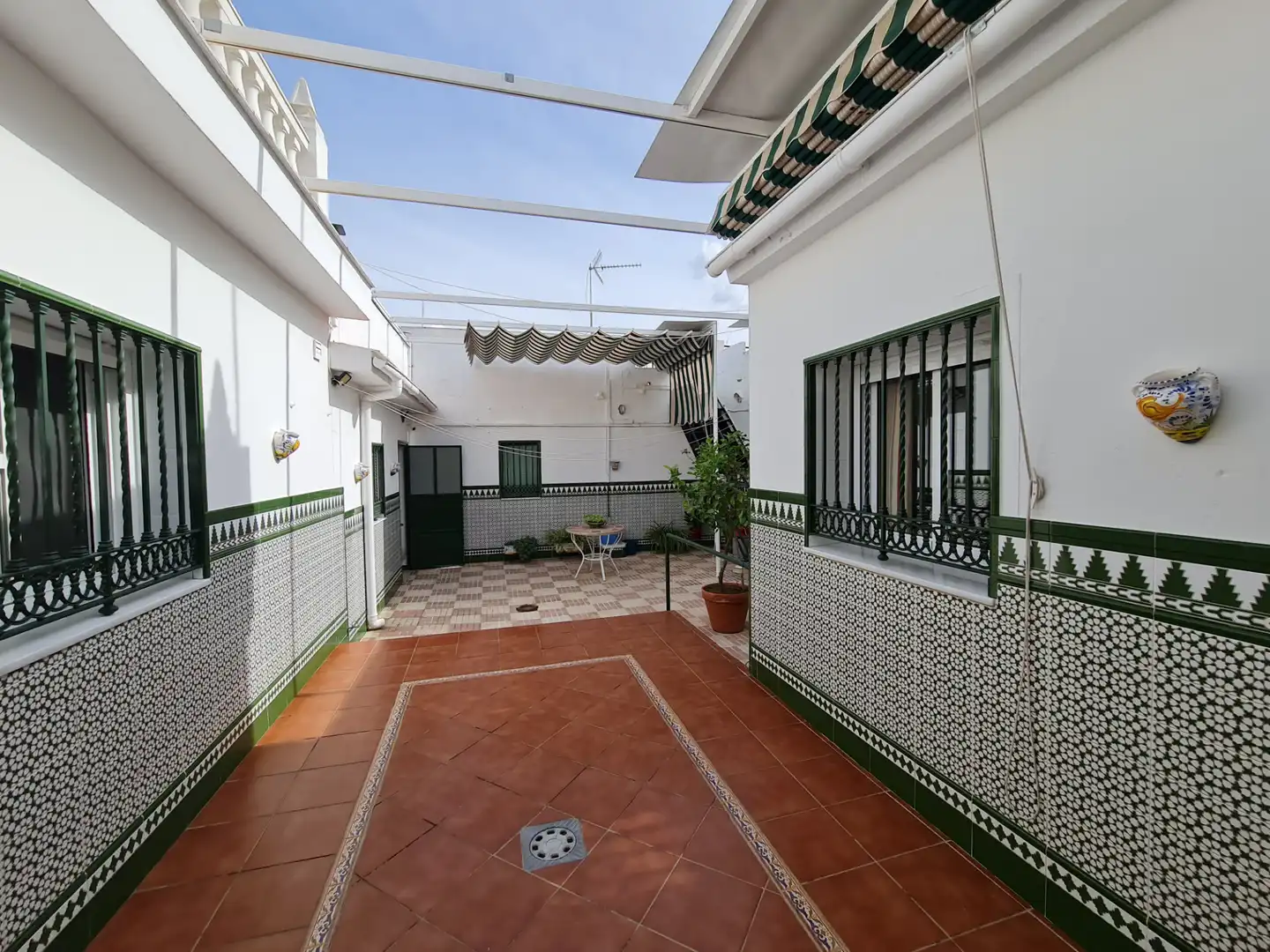 Terrace of Houses for sale in Camas  with Air Conditioner, Terrace and Storage room